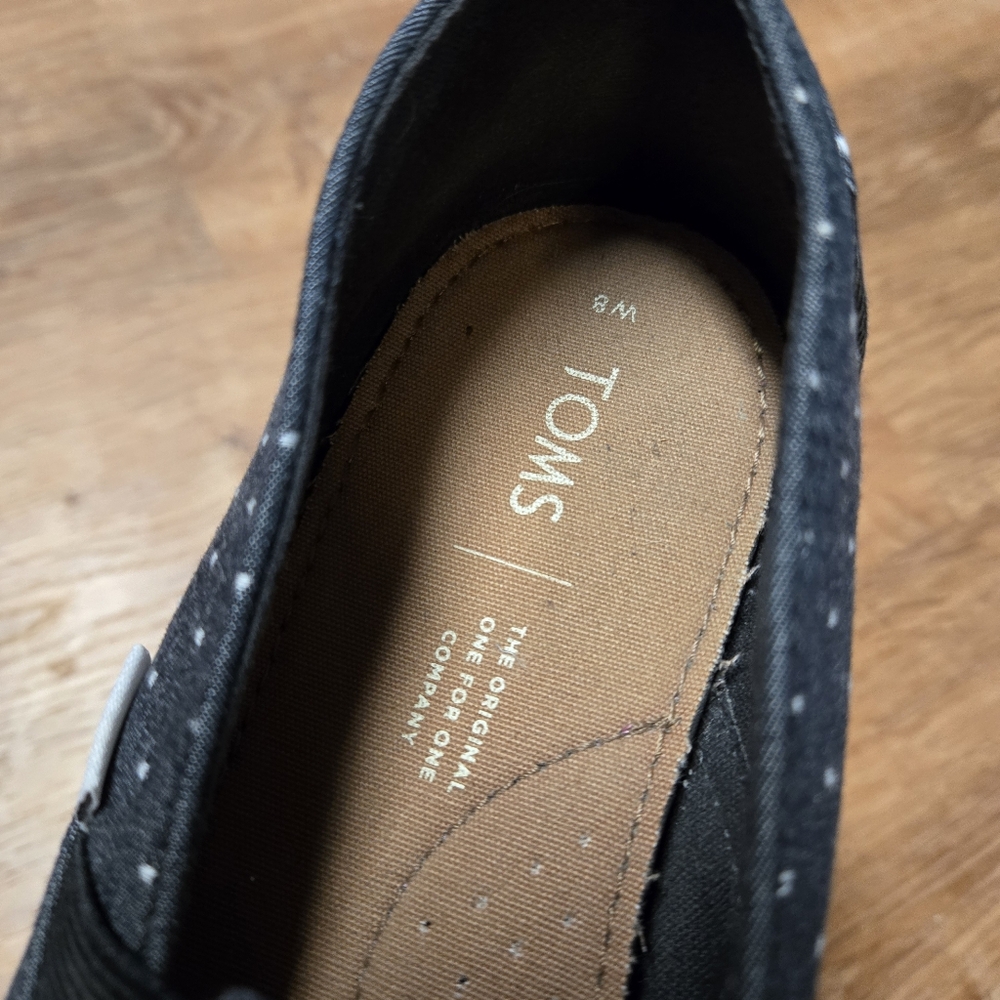 TOMS Gray Polka Dot Slip-On Shoes Size 8 - Picture 6 of 6